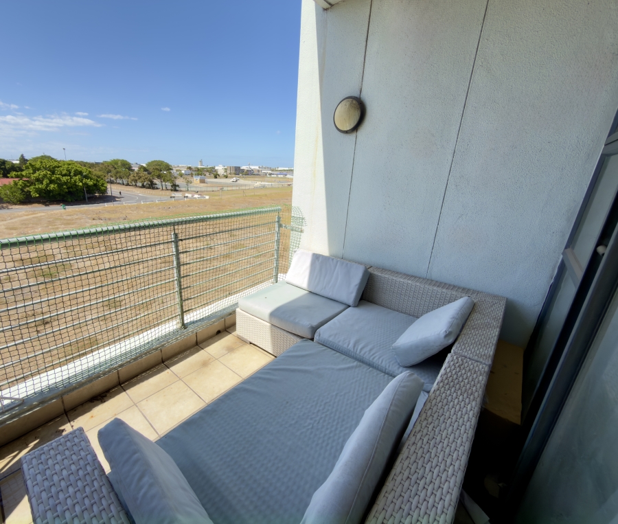 1 Bedroom Property for Sale in Royal Ascot Western Cape